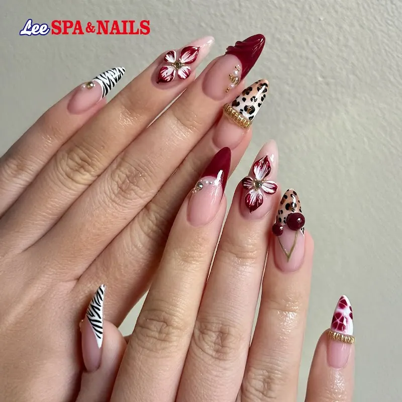 Lee Spa & Nails — Nail salon in Titusville